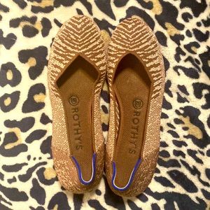 Size 7 Rothy’s flat shoes